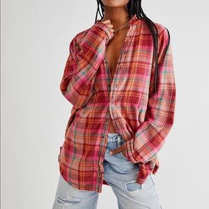 BRAND NEW WITH TAGS!!! FREE PEOPLE Plaid Buttondown - size medium